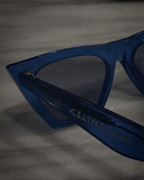 Celine Sunglasses Outfit, Blue Feeds, Dark Blue Aesthetic, Kylie Francis, Blue Aesthetic Dark, Dark Summer, Everything Is Blue, Blue Aura, Sunglasses Outfit