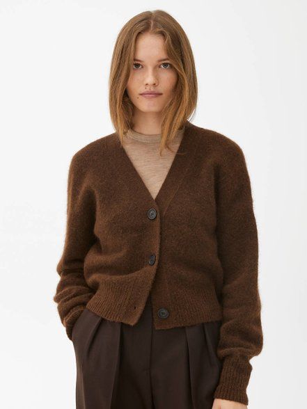 Brown Cardigan Outfit, Cosy Cardigan, Cardigan Outfit, Brown Cardigan, The Sheep, Polyester Yarn, Samoa, Cropped Cardigan, Nordic Style