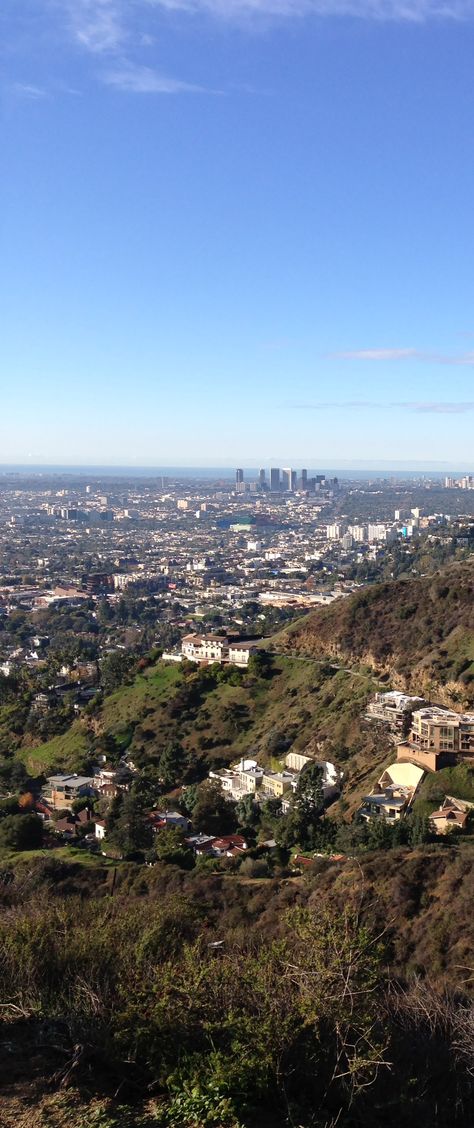 Runyon Canyon - LA Runyon Canyon, Living In La, California Love, Fall Aesthetic, California Travel, All The Way, Compass, Grand Canyon, Travel Tips