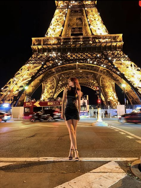 slinkina Paris Photo Ideas, Paris Honeymoon, Eiffel Tower At Night, Paris Vibes, Parisian Life, Senior Trip, Paris Pictures, Paris Aesthetic, Dark Feminine Aesthetic