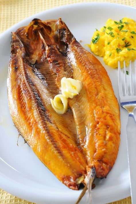 Barbecue Fish, Bbq Fish, Grilled Seafood Recipes, Tea Time Food, Best Seafood Recipes, Grilled Seafood, Smoked Fish, Fatty Fish, Grilled Fish