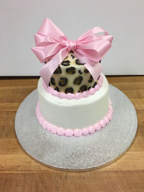 Cheetah Print Cake, Cheetah Print Cakes, Cheetah Cakes, 18th Ideas, Glamour Party, Picnic Birthday, Pink Birthday Party, Heart Shaped Cakes, Pink Party