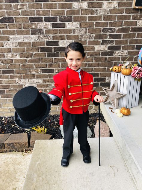 Phillip Carlyle- diy costume circus ring leader Circus Ring Leader, Phillip Carlyle, Circus Ring, Ringmaster Costume, Ring Leader, Boy Diy, Fall Things, Diy Costume, The Greatest Showman