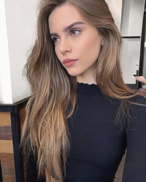 Bridget Satterlee, Brown Hair With Blonde Highlights, Lunch Date, Brown Blonde Hair, Light Hair, Grunge Hair, Light Brown Hair, Emma Watson, Aesthetic Hair