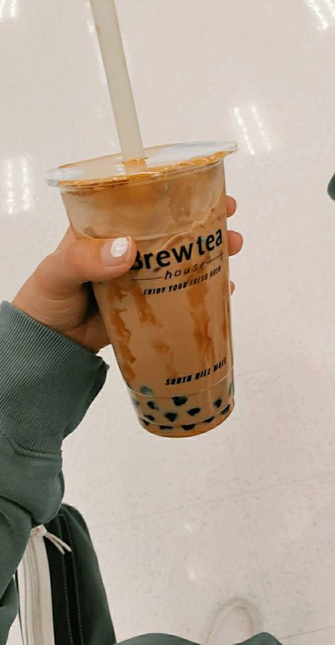 caramel milk tea boba aesthetic summer drink inspo Caramel Milk Tea, Boba Aesthetic, Milk Tea Boba, Summer Drink, Aesthetic Summer, Milk Tea, Caramel, Milk, Tea