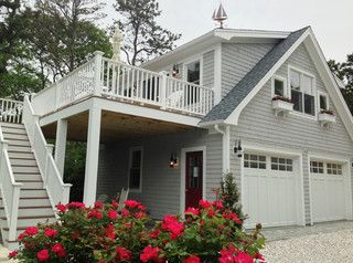 Detached Garage with deck & Loft - Traditional - Garage And Shed - boston - by Capewide Enterprises Garage Homes, Alaska Cabin, Garage Plans Detached, Garage Designs, Plan Garage, Farmhouse Garage, Garage Guest House, Barn Apartment, Carriage House Plans