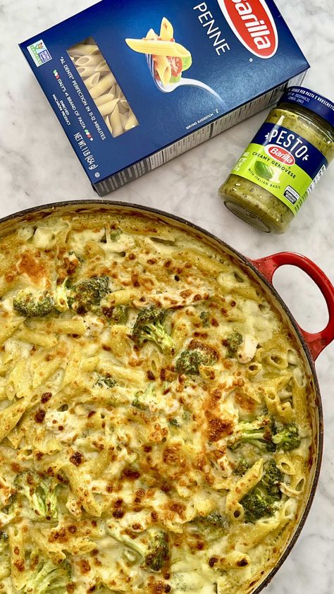 Creamy Chicken Pesto Pasta Bake - Tasty Bites Creamy Pesto Chicken And Broccoli Bake, Pesto Pasta Bake Recipes, Creamy Pesto Chicken And Broccoli Pasta, Creamy Pesto Pasta Bake, Alfredo Pesto Pasta, Chicken Bacon Broccoli Pasta, Pesto Chicken Casserole, Pesto Chicken Bake, Pesto Bake