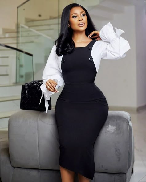 Pinafore dress Office Pinafore Dress Outfit, Formal Pinafore Dress, Long Corporate Gowns For Office, Professional Outfits Women Dresses Dresses, Stylish Corporate Dress, Business Dresses Classy Professional, Classy Smart Casual Outfits, Work Dress Black Women, Corporate Look Women Office Wear