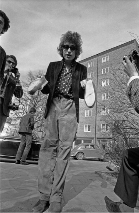 Art Outfit, Bob Dylan, David Bowie, Music Stuff, Style Icon, World Tour, Fitness Inspo, Stockholm, Rock And Roll