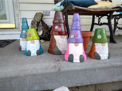 Pot Gnomes, Plant Pots Crafts, Pots Crafts, Clay Pot Ideas, Terra Cotta Pot Crafts Diy, Clay Pot Projects, Flower Pot People, Clay Pot People, Garden Art Diy Easy