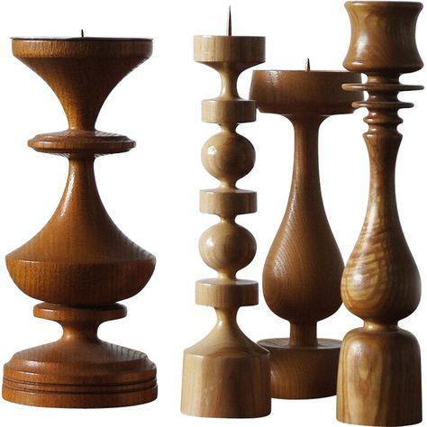 Set of four masterfully turned wooden candlesticks  The height of these pieces varies from 23 CM cm to 19 cm - the diameter of the base about 8.5 CM - 5 CM  This collection is an ideal centerpiece or sculptural piece  The elegant profile and balanced design have all the elements of modernist sculpture  With its visible wood grain and light natural finish, the candle holders will be the perfect addition to Scandinavian Modern decor  Ideal for tapered candles Wood Turning Ideas, Wood Lathe Projects, Wood Turned Candle Holders, Turned Candle Holders, Turned Candlesticks, Modernist Sculpture, Candle Holder Wood, Wooden Candle Stand, Wooden Candlesticks