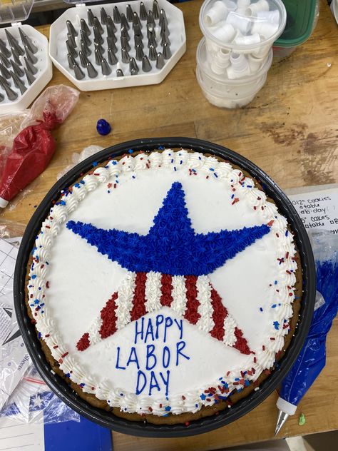 Labor Day Cakes Ideas, Labor Day Cake Decorating Ideas, Labor Day Cookie Cake, Labor Day Cupcakes, Labor Day Cake, Memorial Day Cookie Cakes, Memorial Day Cake Ideas, Labor Day Cake Ideas, Wilton Decorating Tips