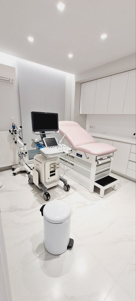 Hospital Asthetic Picture, Ob Ultrasound, Dms Student, Ultrasound Pictures Aesthetic, Obgyn Ultrasound Tech, Nurse Clinic, Medical Sonography Aesthetic, Ultrasound School Aesthetic, Nursery Nurse Aesthetic