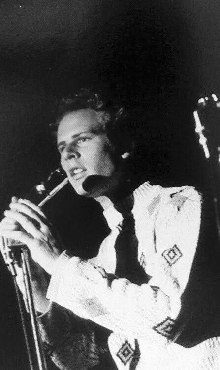 Art Garfunkel, Folk Musician, Singer Art, Americana Music, Lean In, Simon Garfunkel, Flower Tie, Folk Rock, Old Rock