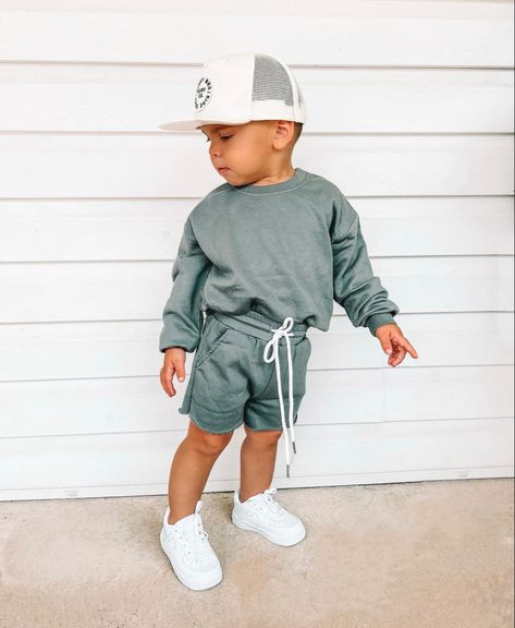 Toddler Picture Day Outfit Boy, Little Boys Outfit Ideas, One Year Old Boy Outfits, Cute Baby Outfits For Boys, Gio Outfits, Cool Toddler Outfits, Boy Toddler Fashion, Toddler Boy Outfit Ideas, Stylish Toddler Boy Outfits