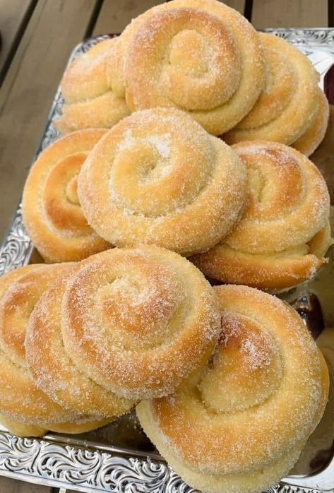 CLASSIC ENSAYMADA BREAD RECIPE Donuts From Biscuits, Ensaymada Recipe, Panlasang Pinoy Recipe, Pinoy Dessert, Pinoy Recipes, Baking Tutorial, Homemade Donuts, Pinoy Food, All Purpose Flour