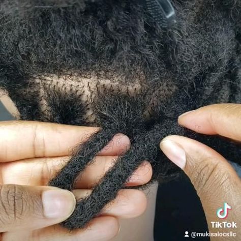 Dreadlock Hairstyles Tutorial, Make Dreadlocks, How To Make Dreadlocks, Loc Nation, Dreadlocks Hair Care, Dreadlock Maintenance, Hair Twists Black, Loc Maintenance, Weave Hairstyles Braided