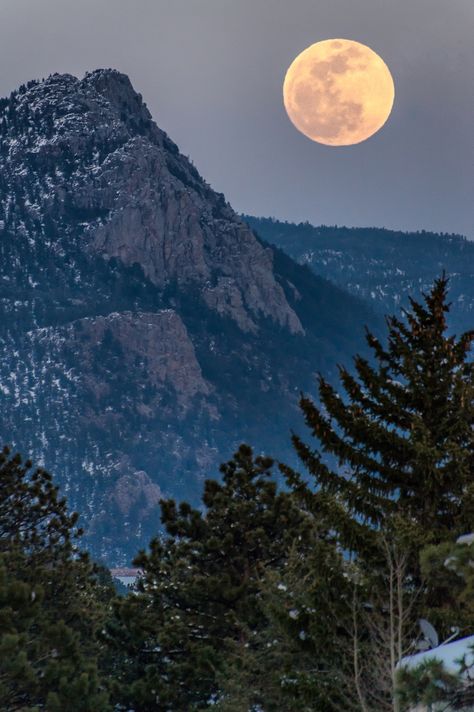 Goodnight my friend Mountain moonrise, by Shang Cheung, on Flickr. Goodnight My Friend, Shoot The Moon, Nature Tour, Moon Photos, Moon Pictures, Moon Photography, Good Night Moon, Moon Lovers, The Full Moon