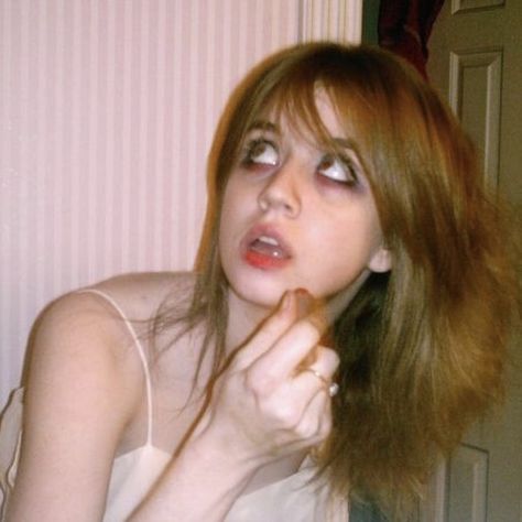 Creepy Chan, Allison Harvard, Chicken Soup, Thread, Diet, Chicken, Red, Hair