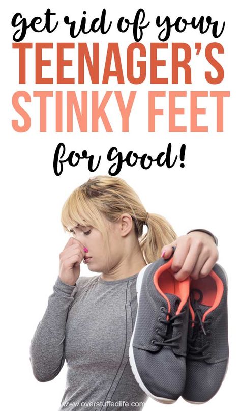 Smelly Feet Remedies, Stinky Feet Remedy, Arm And Hammer Super Washing Soda, House Cleaning Tips And Tricks, Stinky Shoes, Feet Remedies, Smelly Shoes, Shoe Organization, Clean Your House