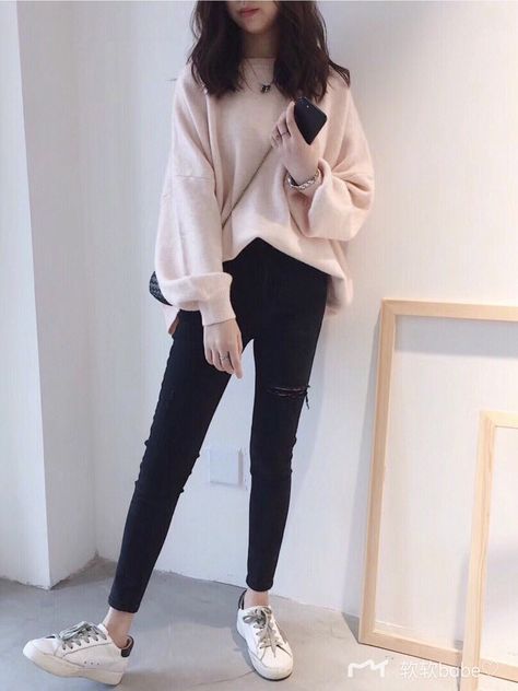 #WINTER Winter Mode Outfits, Korean Outfit Street Styles, Casual College Outfits, Korean Casual Outfits, Casual Day Outfits, Tomboy Style Outfits, Quick Outfits, Korean Casual, Korean Girl Fashion