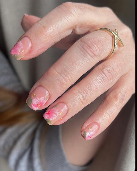 Fluffy Peonies @nails_luxeofficial brush D and art gels in valerian, wave length and bright white | Emily5 to save @the_gelbottle_inc Teddy for the base Golf leaf flakes off Amazon Inspo from @usti_na #floralnails #prettynails #delicatenails #flowernails #nailideas #springnails #summernails #naildesigns #showscratch #nailartist #BIABnails #biab #floralnailart #floralnailinspo #nails2inspire #nailartflowers #nailtrends Peonies Nails, Peony Nail Art, Peony Nails, Floral Nail Art, Flower Nail Art, Valerian, Floral Nails, Flower Nails, Nail Trends