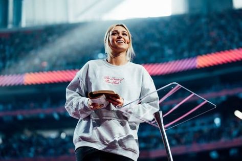 Sadie Robertson Passion Conference 2020 Passion Conference, Sadie Robertson, Christine Caine, Worship Leader, Jesus Is Life, Godly Man, God Loves Me, Praise And Worship, Motivational Speaker