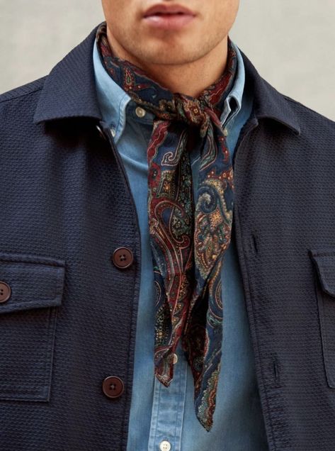 Cravat Outfit, Mens Neckerchief, Neckerchief Outfit, Doctor Who Outfits, Mens Scarf Fashion, Silk Scarf Outfit, Badass Beard, Bandana Outfit, Paisley Bandana