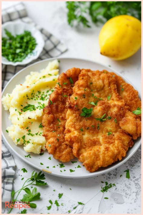 Foods For A Cold, German Dinners, Veal Cutlet Recipes, German Dinner Recipes, German Main Dishes, Authentic German Food, German Board, Traditional German Recipes, Austria Food