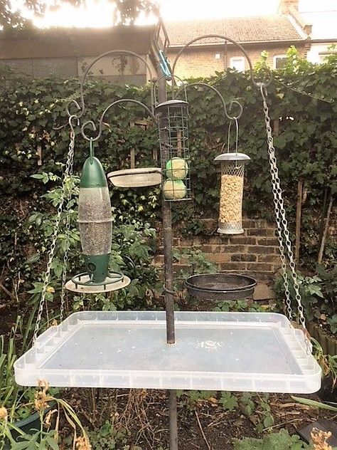 Bird Seed Catcher Outdoor, Seed Catcher For Bird Feeder, Bird Feeder Seed Catcher, Diy Seed Catcher For Bird Feeder, Bird Seed Catcher Diy, Bird Seed Catcher, Bird Seed Storage, Backyard Birds Sanctuary, Backyard Birds Feeders