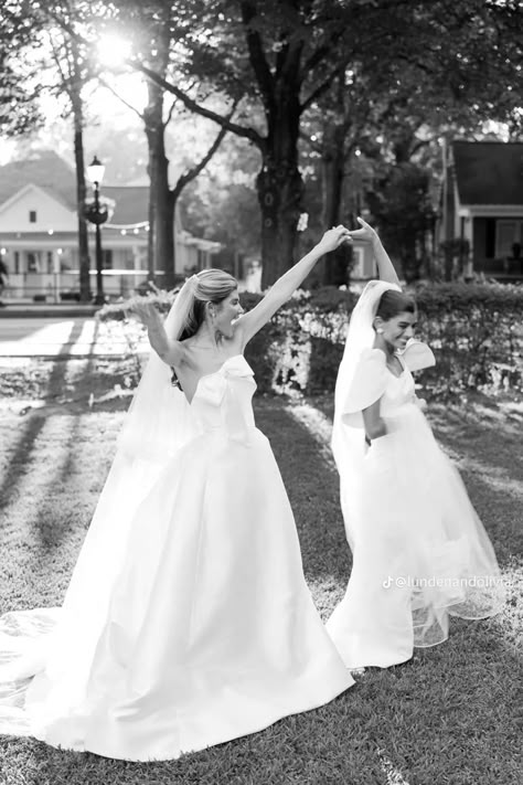 Lunden And Olivia Wedding, Wlw Wedding Aesthetic, Lunden And Olivia, Bestie Wedding, Wlw Wedding, Deb Dress, Wedding On Film, Perfect Girlfriend, Courthouse Wedding Photos