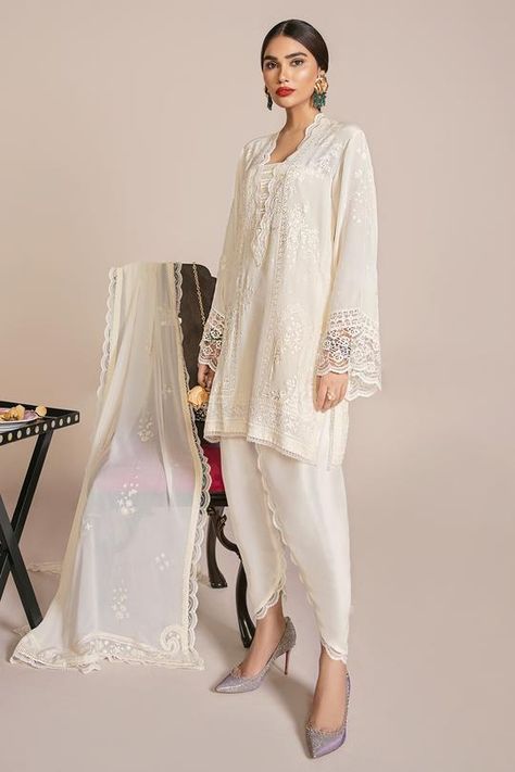 Lace Kurti, Tulip Shalwar, Functional Dress, Mode Batik, Kondangan Outfit, Baju Kahwin, Nikah Outfit, Kebaya Modern Dress, Pakistani Party Wear Dresses