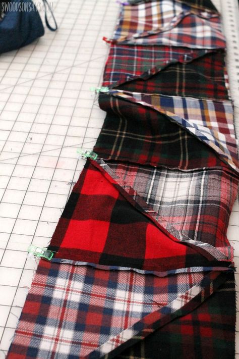 How to turn upcycled flannel shirts into a cozy quilt - follow this easy quilt tutorial from start to finish and see how easy a HST flannel shirt can be! Flannel Shirt Quilt, Upcycled Flannel Shirts, Flannel Quilt Patterns, Throw Quilt Size, Easy Quilt Tutorials, Flannel Rag Quilts, Upcycled Flannel, Sewing Patchwork, Flannel Quilts