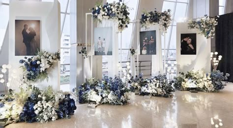 Navy Blue And Silver Wedding Decorations, Welcoming Sign, Bridgerton Wedding, Silver Wedding Decorations, Diy Events, Goals Life, Wedding Concept, Wedding G, Wedding Photo Gallery