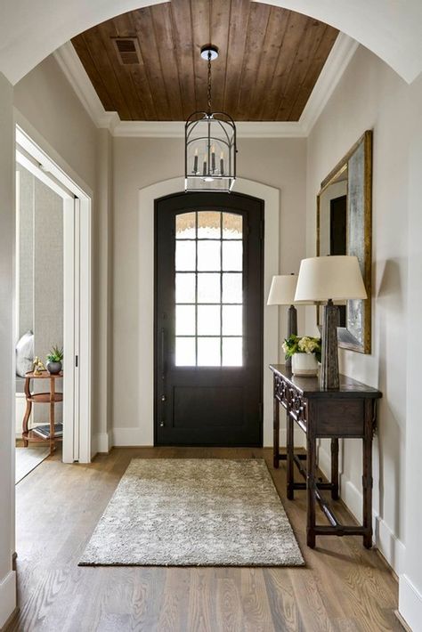 Entryway Ceiling Ideas, Interior Front Entrance Ideas, Back Door Entry Ideas, Barndo House, Long Foyer, Warm Transitional, Fiddle Tree, Foyer Ideas Entryway, Classic Console