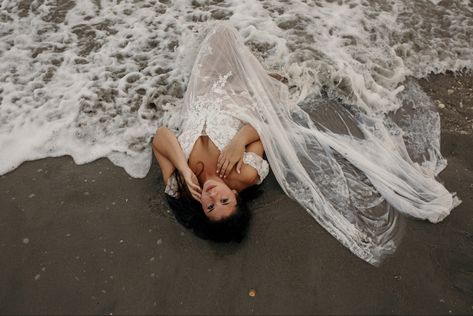 Ocean, beach, wedding, bridal shoot Underwater Wedding Photography, Wedding Beach Aesthetic, Ocean Wedding Photos, Water Ceremony, Virgin Islands Wedding, Underwater Wedding, Old Wedding Dresses, Sacred Water, Wet Dress