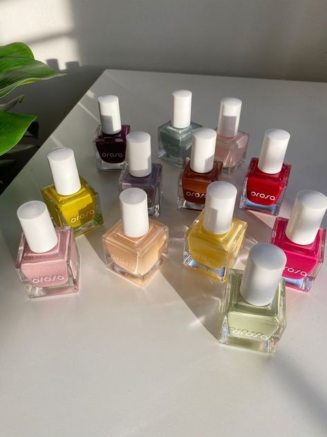 Nail Polish Collection Aesthetic, Nail Polish Aesthetic, Essie Nail Polish Colors, Nail Polish Gift Set, Nail Paint Shades, Cute Nail Polish, 2024 Goals, Organizer Ideas, Twenty Twenty