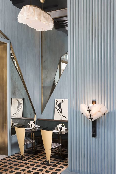 San Francisco Design Hotel Kelly Wearstler Interiors, Design Café, Opulent Interiors, American Interior, Vogue Living, Kelly Wearstler, Commercial Interior Design, Hospitality Design, Hotel Design