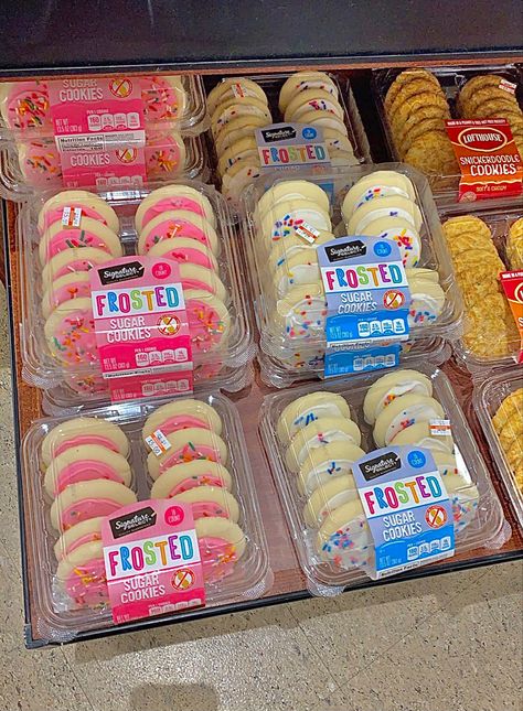 Lofthouse Cookies Aesthetic, Sugar Frosted Cookies, Sugar Cookie Aesthetic, Aesthetic Sugar Cookies, Sugar Cookies Aesthetic, Sugar Aesthetic, Aesthetic Cookies, Lofthouse Sugar Cookies, Cookies Aesthetic