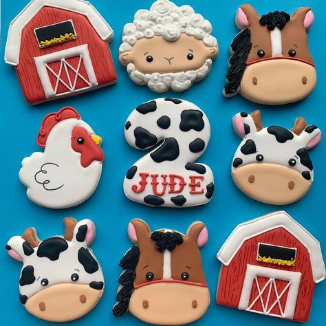 Sorella’s Cookies And Treats | Forget about Old MacDonald, Jude had a farm for his 2nd birthday 🐮🐔 . . #customcookies #ottawacustomcookies #ottawa #ottawabakery… | Instagram Barnyard Birthday Cookies, Farm Theme Cookies 2nd Birthday, Farm Cookies 2nd Birthday, Farm Animal Cookies Decorated, Farm Cookies Decorated, Farm Birthday Cookies, Old Macdonald Birthday Party, Farm Animal Cookies, Old Macdonald Birthday