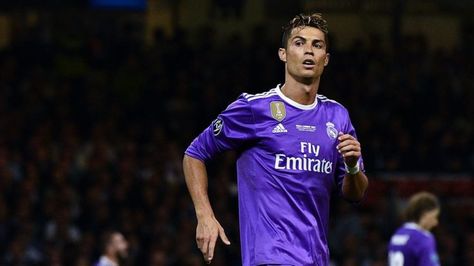 Ronaldo Banner, Tax Evasion, Champions League Final, Online Blog, Uk News, Current Events, Champions League, Cristiano Ronaldo, Real Madrid