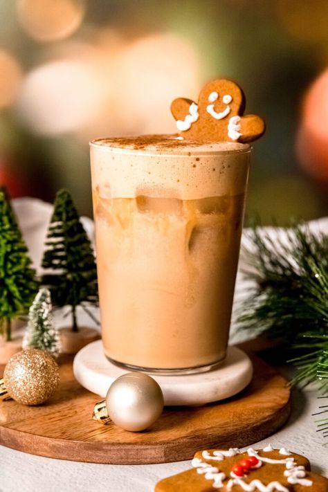 Iced Gingerbread Oat Milk Chai Tea Latte (Starbucks Copycat) - coffeecopycat.com Milk Chai Tea, Starbucks Recipes At Home, Copycat Fast Food, Drink To Make At Home, Oatmeal Protein Cookies, Copycat Drinks, Starbucks Coffee At Home, Chai Tea Latte Starbucks, Starbucks Flavors