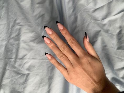 Black French Nails Almond, Black Tip Nails Almond, Black French Tips Almond, Almond Nails Black French Tip, Black Almond French Nails, Black Formal Nails, Black French Almond Nails, Black Acrylic Nails Almond, Black Tip Acrylic Nails