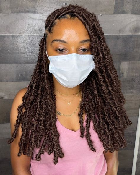 Shoulder Faux Locs, Distressed Faux Locs Medium Length, Faux Locs Styles Shoulder Length, Mid Back Locs, Medium Length Soft Locs, Faux Locs Medium Length, Mid Back Faux Locs, Faux Locs Length, Faux Locs Medium