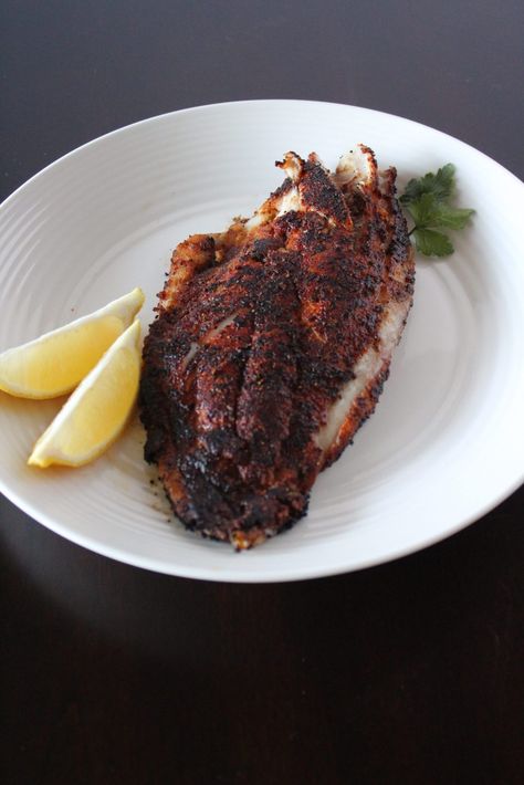 Blackened Red Snapper, Red Snapper Recipes, Snapper Recipes, What Is For Dinner, 30 Diet, Bloc Party, Quick Dinners, Red Snapper, Island Food