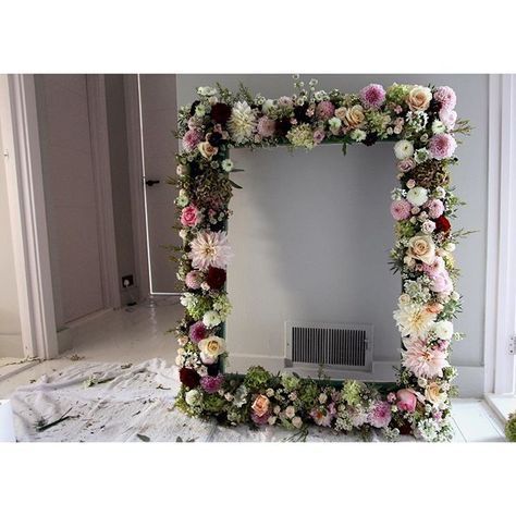 The giant floral frame I made for Emily and Dan's wedding this weekend. Used for the seating plan and then in the photo booth. Diy Flower Mirror Frame, Diy Floral Mirror, Flower Mirror Frame, Uk Flowers, Mirror Frame Ideas, Photo Frame Decoration, Floral Mirror, Flower Mirror, Diy Photo Frames