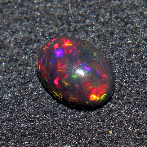 Black Fire Opal, Black Opal Stone, Opal Birthstone, Ruby Birthstone, Minerals And Gemstones, Rocks And Gems, Opal Stone, October Birthstone, Types Of Stones