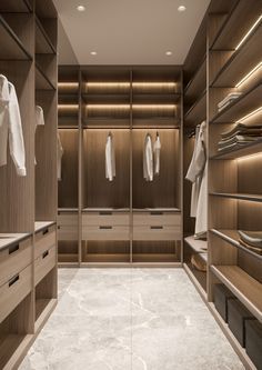 Krymskaya townhouse - Denew Sleeping Room Design, Small Master Closet, Tub Design, Luxury Townhouse, Luxury Closets Design, Small House Interior Design, Stair Remodel, Tub Ideas, Small Closets