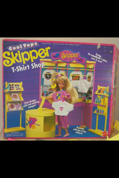 Cool Tops Skipper T-Shirt Shop 80s Barbie, Cool Tops, Barbie Playsets, 1980s Toys, Barbie Skipper, Barbie Vintage, Price Sticker, Plain Tees, Barbie Friends