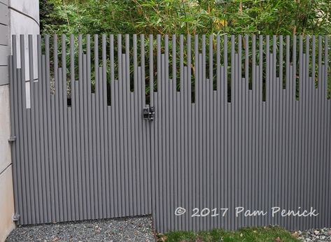 Pvc Fence Gate, Modern Fence Design Metal, Pvc Fence Ideas, Outdoor Gate Design, Fence Design Modern Steel, Sidewalk Border, Pipe Gate Design, Pipe Fence, Vertical Slats